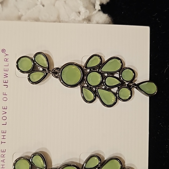 Lia Sophia Earrings - Picture 2 of 6